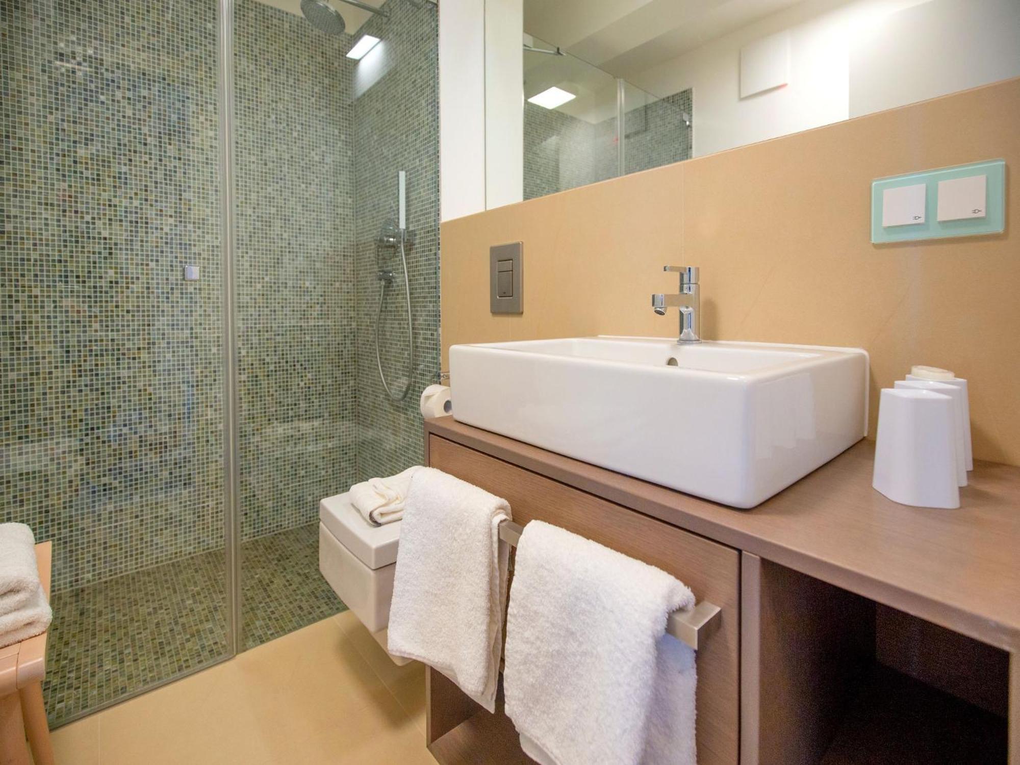 Duenenresidenz Prora - Ferienwohnung Mit Meerblick, 2 Schlafzimmern, Sauna Und Balkon Np-404 宾茨 外观 照片